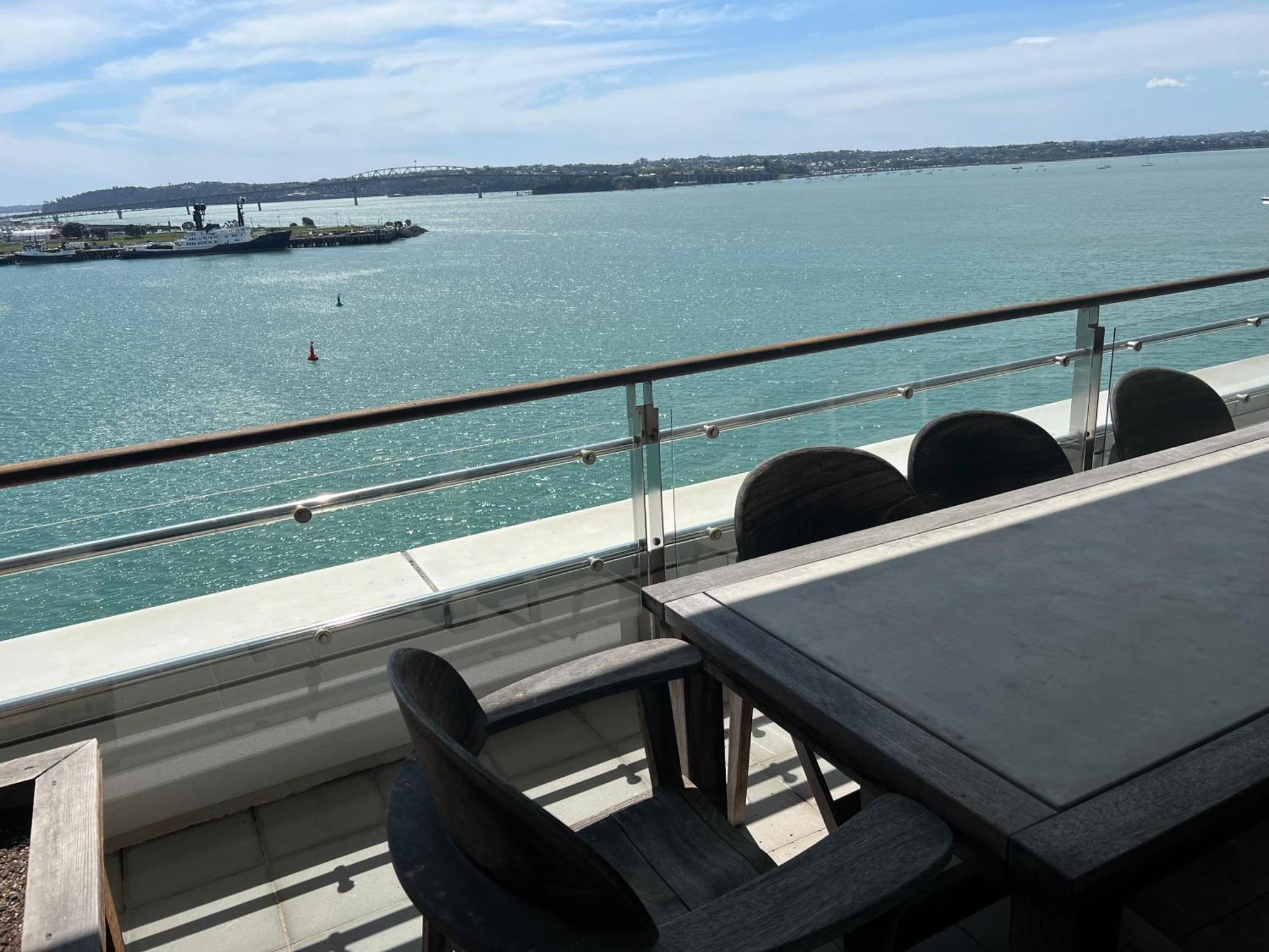 Waterfront Seaview Hotel Apartment - Same Building Block As Auckland Hilton Eksteriør billede