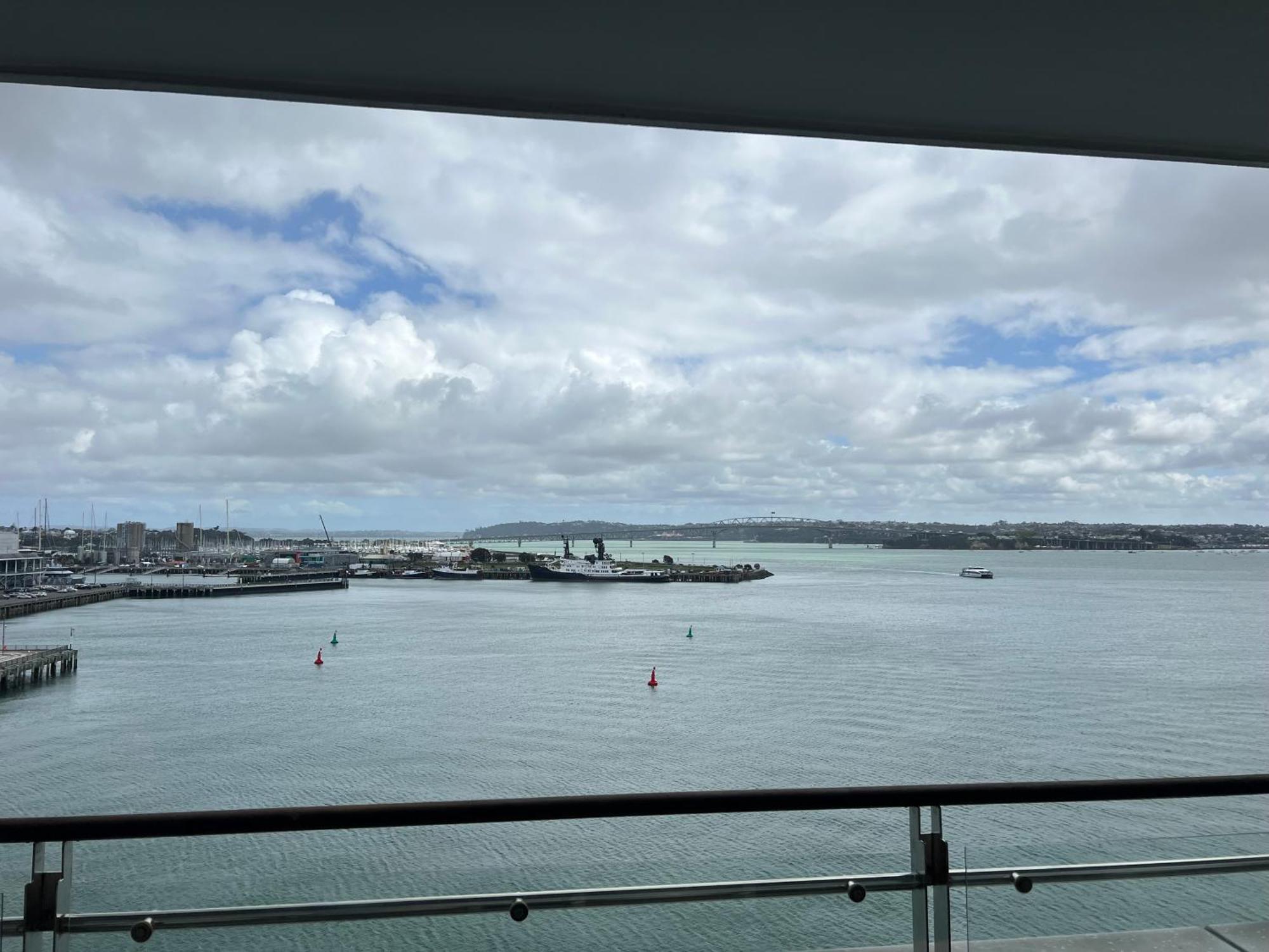 Waterfront Seaview Hotel Apartment - Same Building Block As Auckland Hilton Eksteriør billede