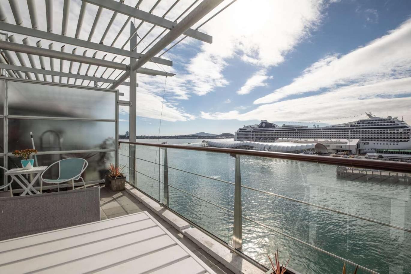 Waterfront Seaview Hotel Apartment - Same Building Block As Auckland Hilton Eksteriør billede