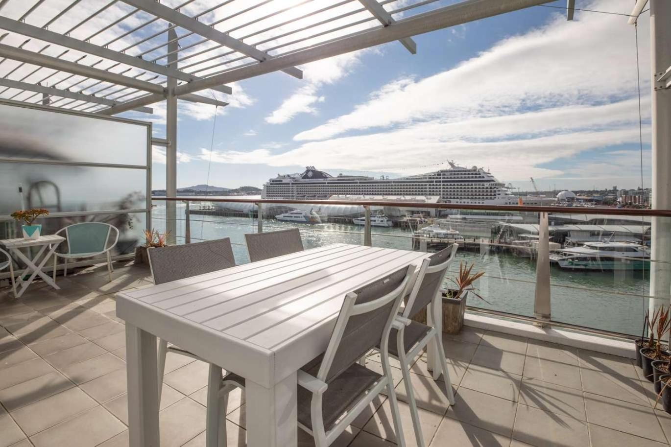 Waterfront Seaview Hotel Apartment - Same Building Block As Auckland Hilton Eksteriør billede